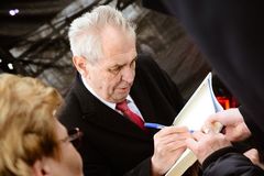Zemanova slova vychází z nepodložených tvrzení, odmítá Turecko spojenectví s IS