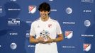 Kaká s cenou pro nejužitečnějšího hráče All Star MLS