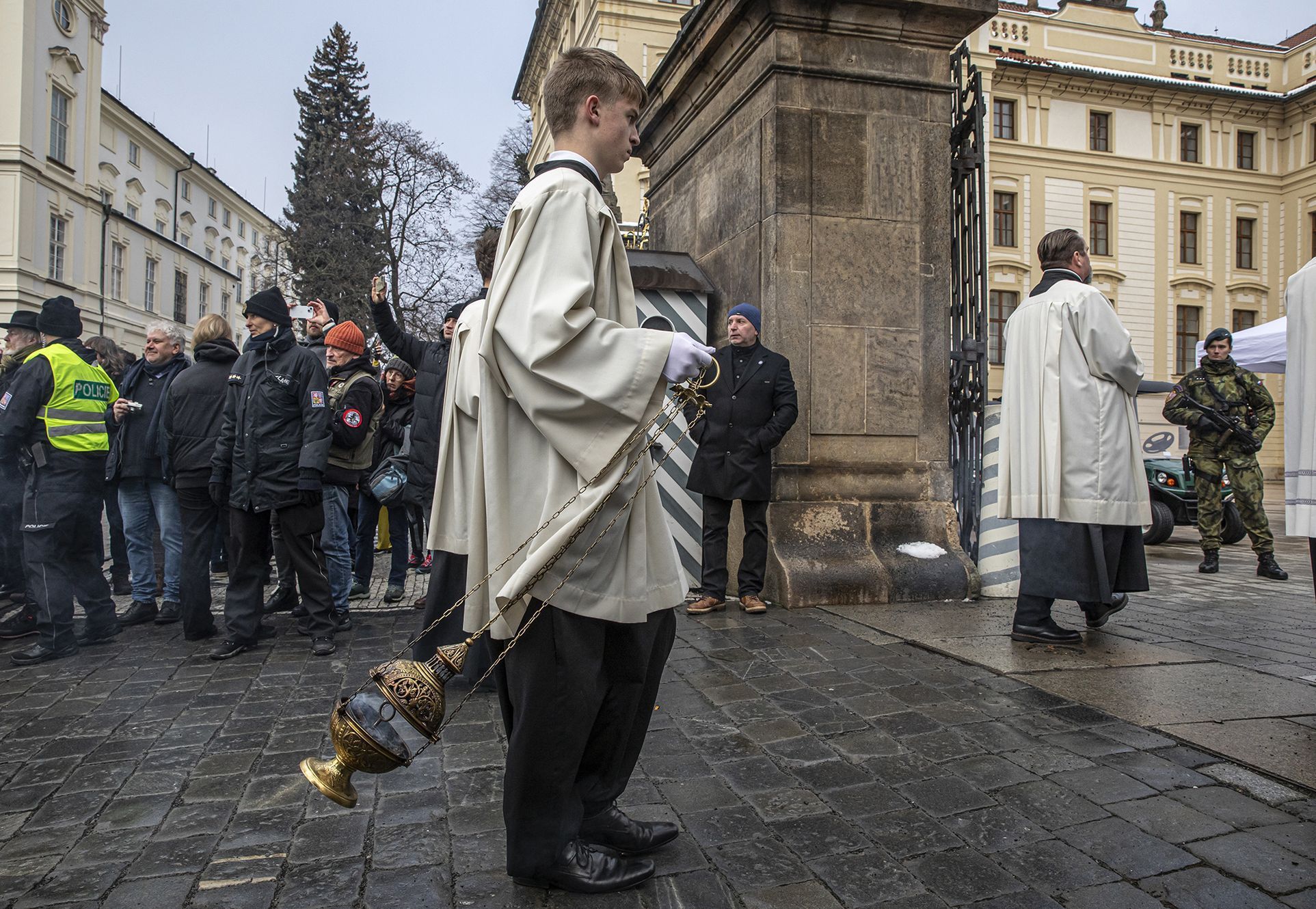 Pohřeb Karel Schwarzenberg, Katedrála sv. Víta