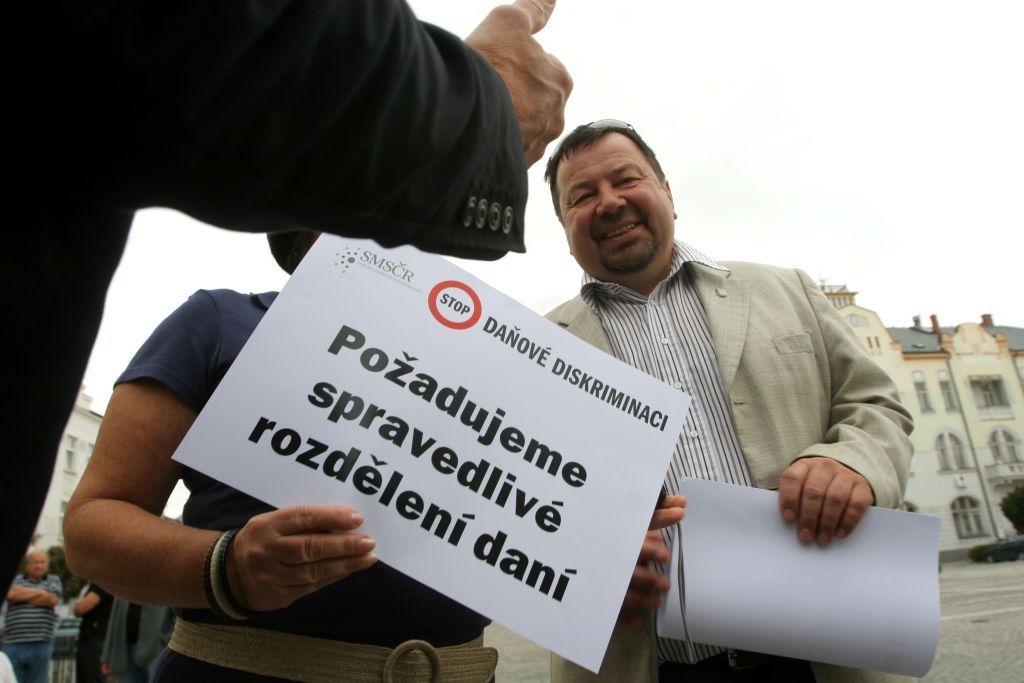 Demonstrace starostů proti daňové diskriminaci