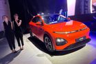 Menší SUV G6, obě auta se ukázala na premiéře v pražském Dox.