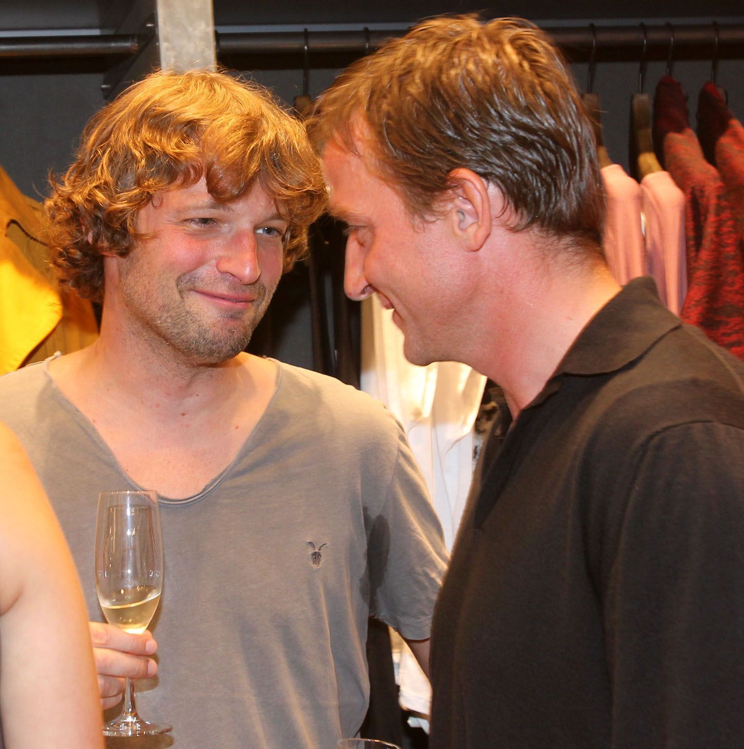 Křest fotbalového kalendáře za účasti fotbalových celebrit v září 2012. (Ondřej Pýcha, Vladimír Šmicer)