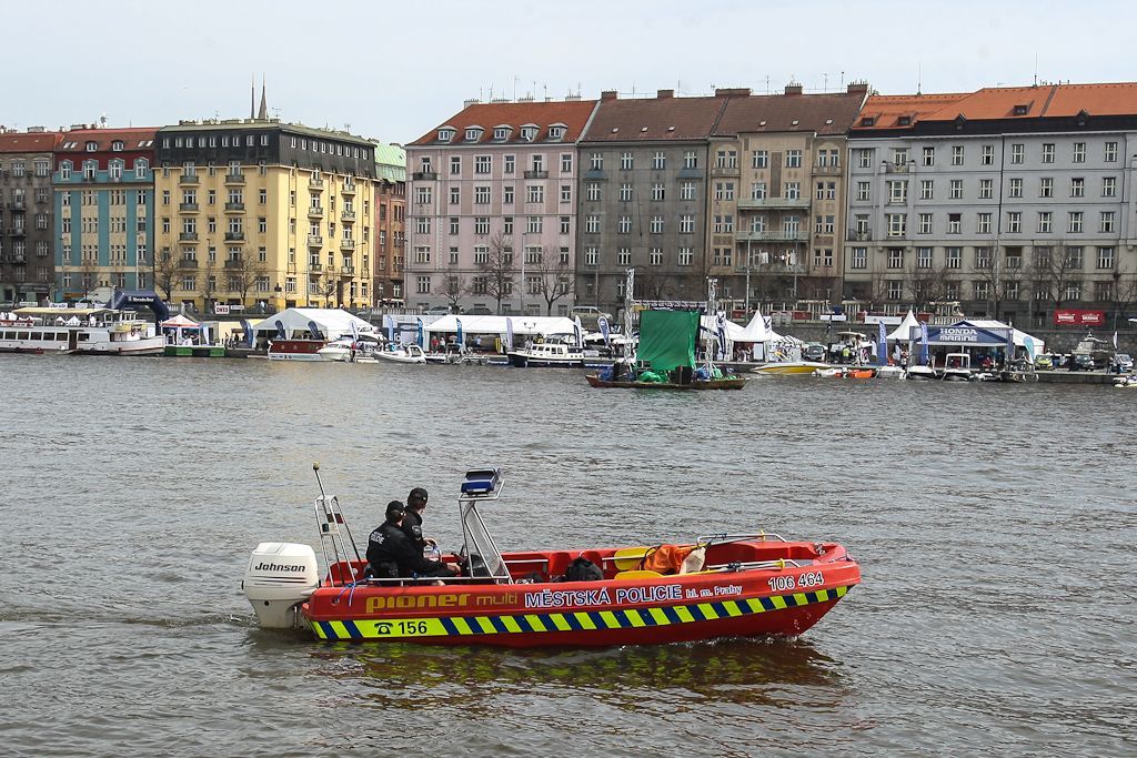 Lodě na vodě