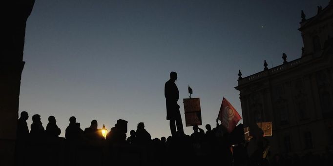 Z demonstrace za Sobotku na Hradě.