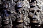 Vědci v Mexiku objevili další lebky lidí z obřadní věže Aztéků, jde o oběti bohů