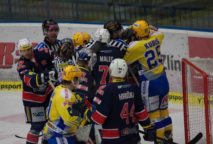 22. kolo hokejové extraligy - Zlín vs. Chomutov