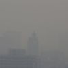 Smog v Pekngu, nejvyšší stupeň pohotovosti.