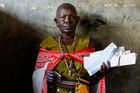 Těsný souboj. Keňa sčítá hlasy a vyhlíží vyhlášení výsledků prezidentských voleb