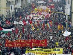 Demonstrovalo se také v Evropě. Ulicemi italské Florencie prošli v roce 2003 statisíce lidí.