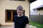 CITIZENFOUR. V programu Jednoho světa jsou letos i dva snímky, které se ucházejí o Oscara. Jedním z nich je dokument Citizenfour. V něm bývalý analytik Americké bezpečnostní agentury (NSA) Edward Snowden popisuje v červnu 2013 americké režisérce Lauře Poitras masové shromažďování dat o stovkách milionů lidí. Snímek přináší nové informace v této mediálně už velmi proprané kauze.
