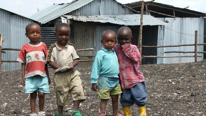 Děti ve slamu Kibera