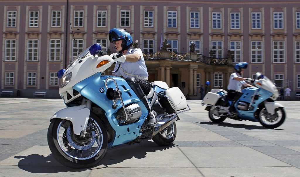Den ozbrojených sil - přehlídka motocyklů Hradní stráže