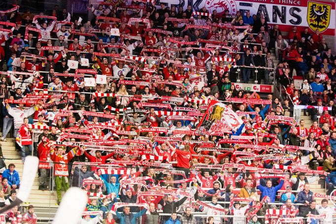 Třinec - Pardubice, 7. čtvrtfinále play-off 2018