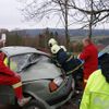 Při nehodě u Vrchlabí se vážně zranil řidič