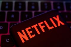 Netflix zatraktivňuje předplatné s reklamou. Chce konkurovat klasickým televizím