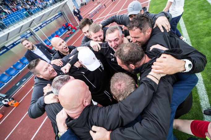 Slávisté slaví titul po 4. kole nadstavby Fortuna:Ligy Baník - Slavia