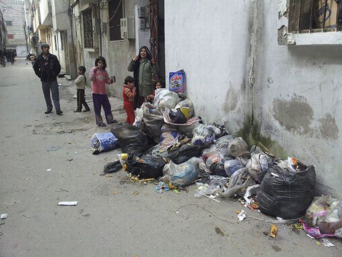 Homs je obklíčen už tři týdny.