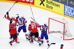 Nečekaný kolaps Američanů. Nad Norskem vedli 5:1, nakonec se prodlužovalo