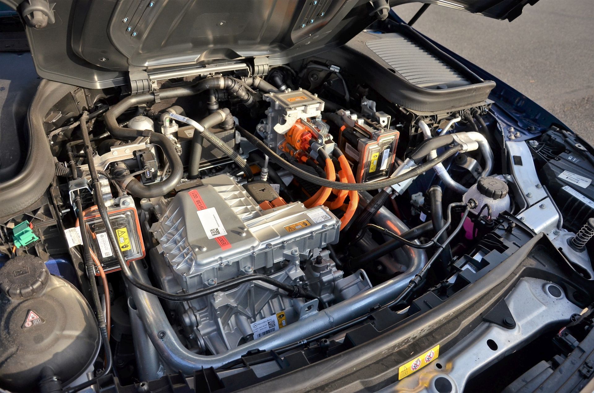 Mercedes-Benz EQC 400