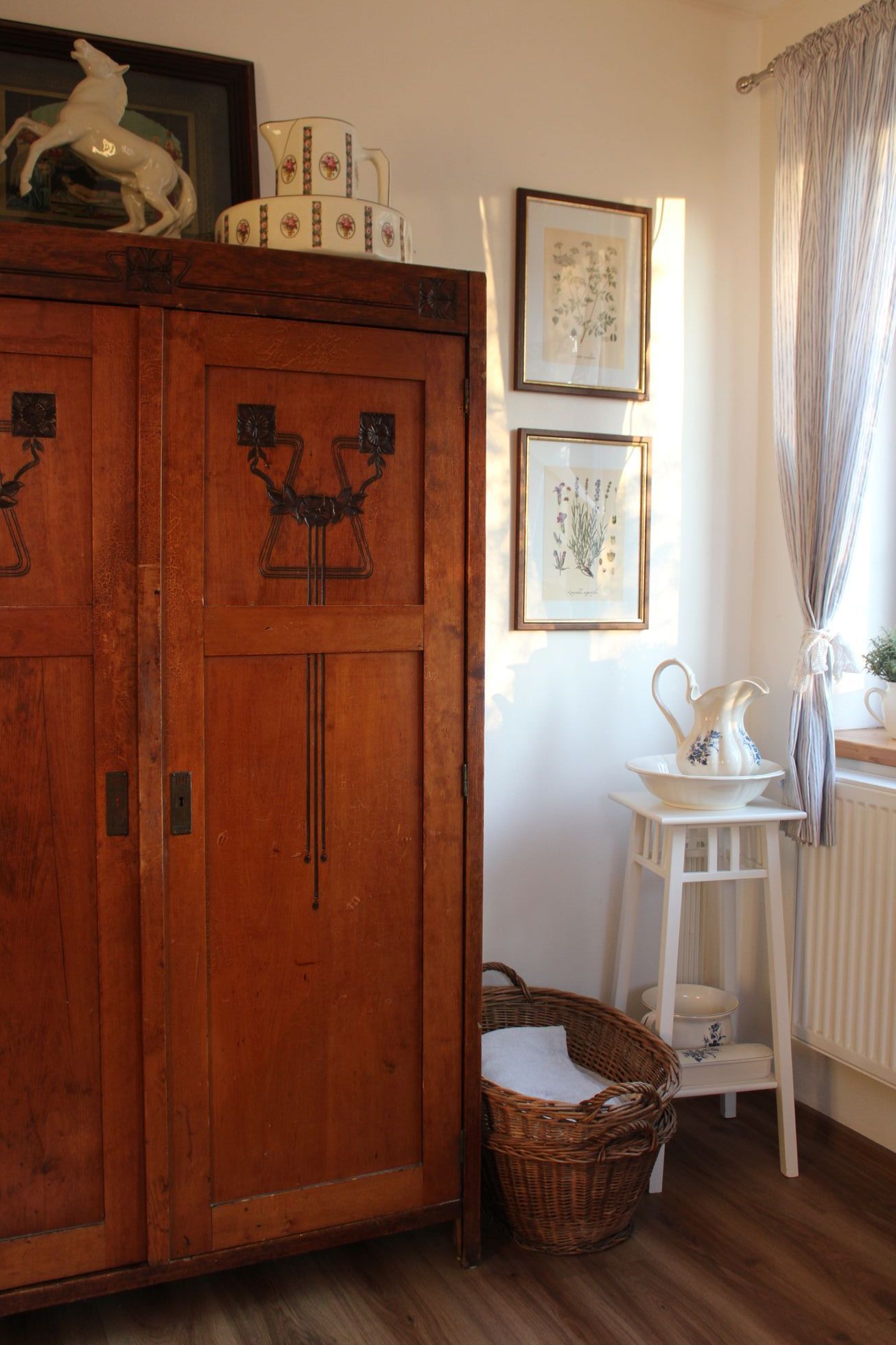 Žijeme na vsi, bydlení, rodina, dům, retro, vintage