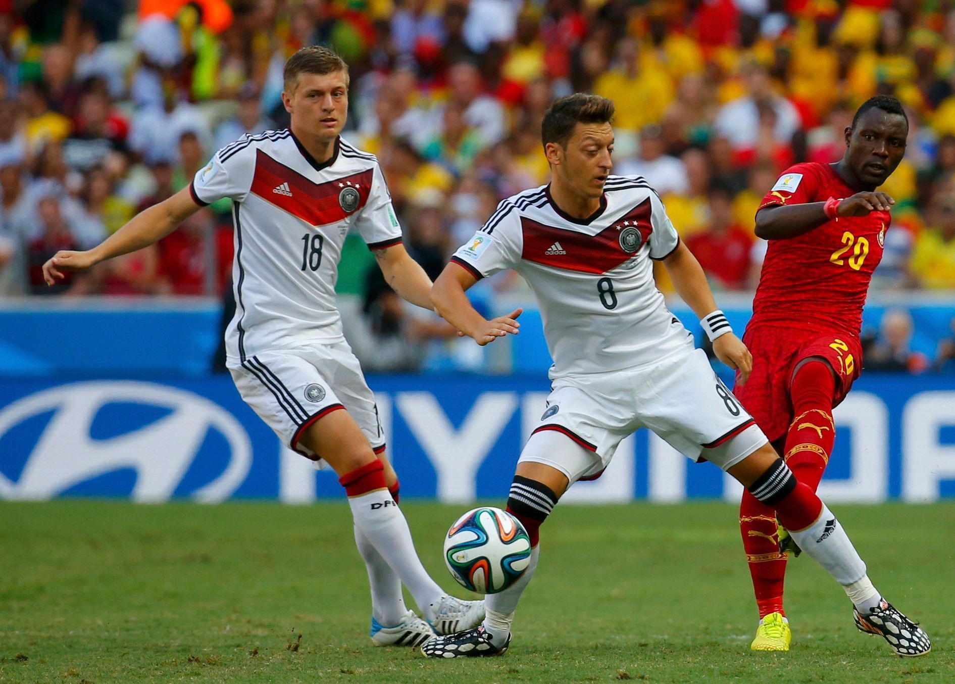 Utkání MS Německo vs. Ghana (Özil, Kroos, Asamoah)