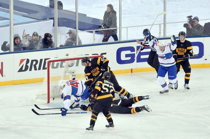 NHL: Winter Classic: Paul Byron (41), Brian Flynn (32)  - Tuukka Rask (40)