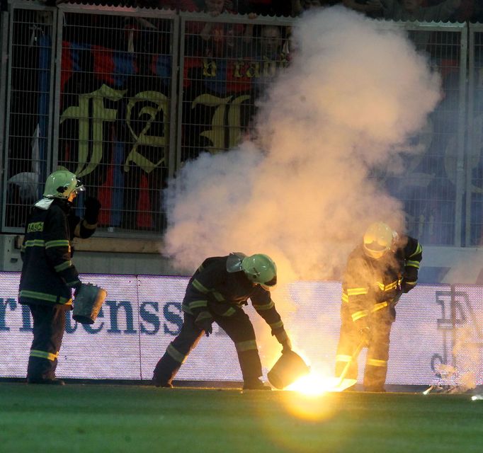 SL, Slavia-Sparta: fanoušci