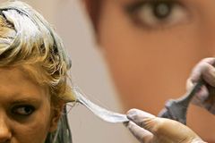 Dánské kadeřnictví dostalo pokutu za jiné ceny pro ženy