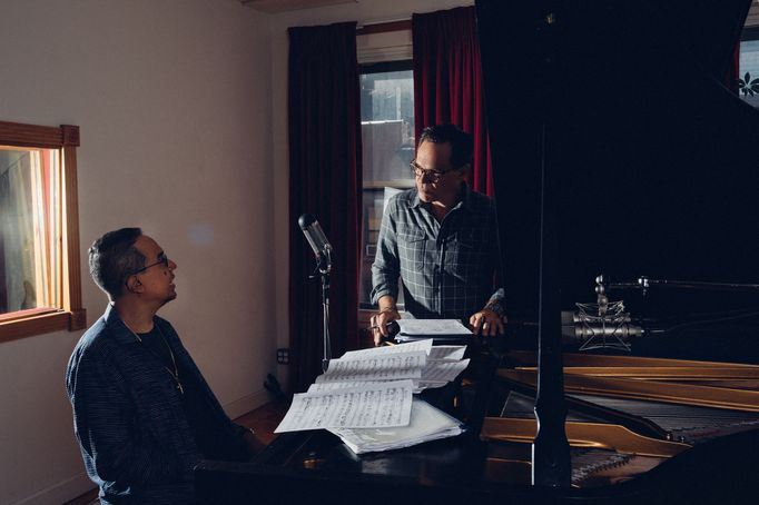 Klavírista Danilo Pérez a zpěvák Kurt Elling.