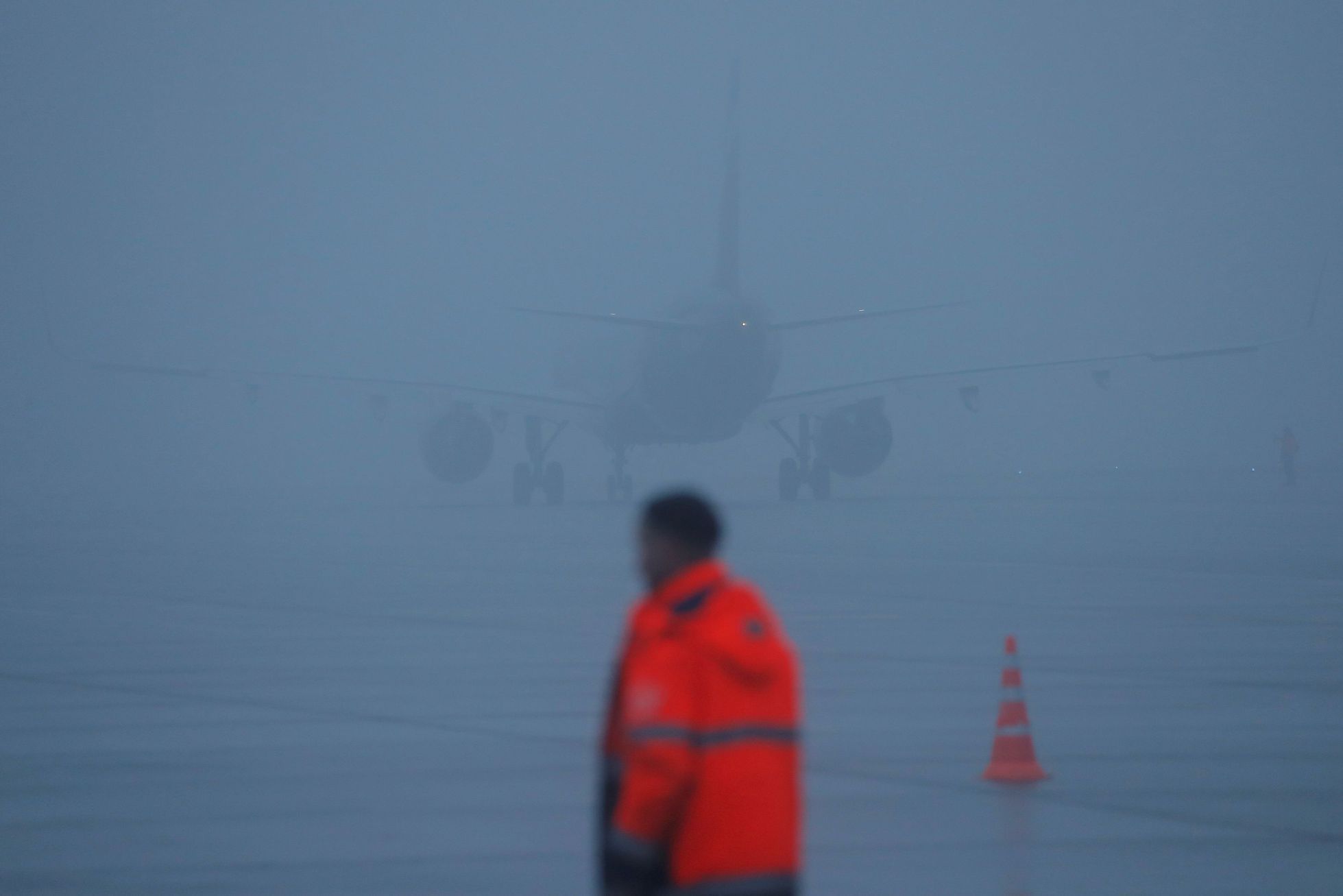 Letiště v mlze.