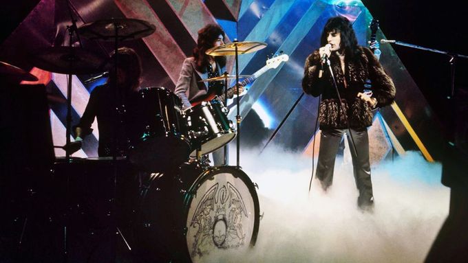 Mezinárodní úspěch kapele roku 1974 přinesl singl Killer Queen.