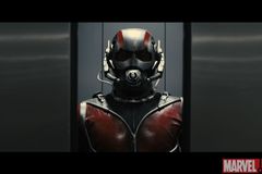 VIDEO Ant-Man zachraňuje Zemi s pomocí Michaela Douglase