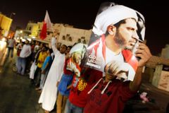 V Bahrajnu zatkli vůdce šíitské opozice šajcha Salmána