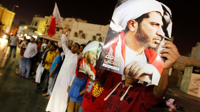 Protivládní demonstrace v Bahrajnu na podporu Alího Salmána