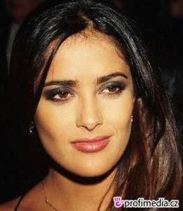 Salma se změní v ošklivou, ale inteligentní Betty.