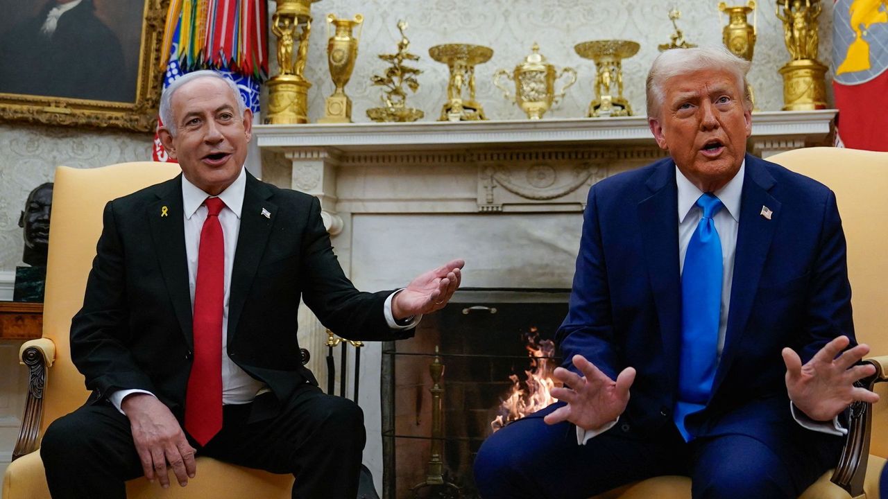 "Izraeli. Přestaň shazovat ty bomby," vyťukal Trump. Příměří je porušováno