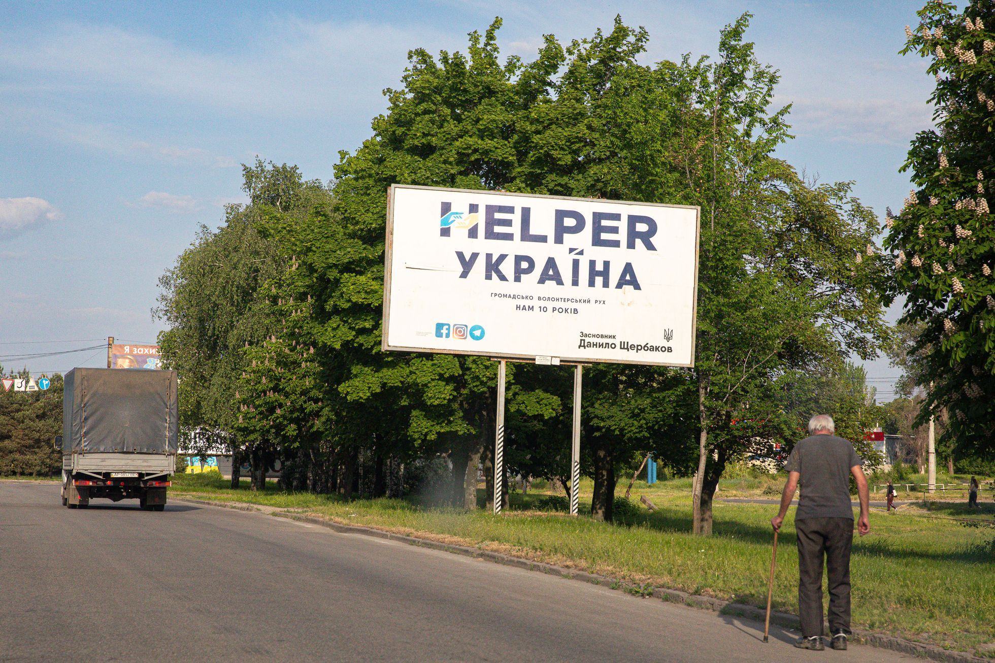 Ukrajina - květen 2023 - billboardy, válka, armáda