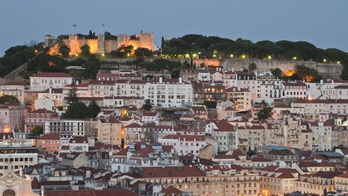 pohled na podvečerní Lisabon