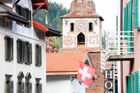 Švýcarská vesnice zakázala na svém území fotit. Nechce, aby jí lidé na sociálních sítích záviděli