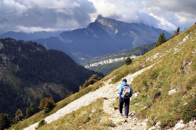 pěší turistika ve francouzských Alpách