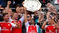 Community Shield je ze zatím získaných trofejí pochopitelně nejvýznamnější. Arsenal totiž v souboji o superpohár musel porazit bývalý Čechův klub, londýnskou Chelsea.