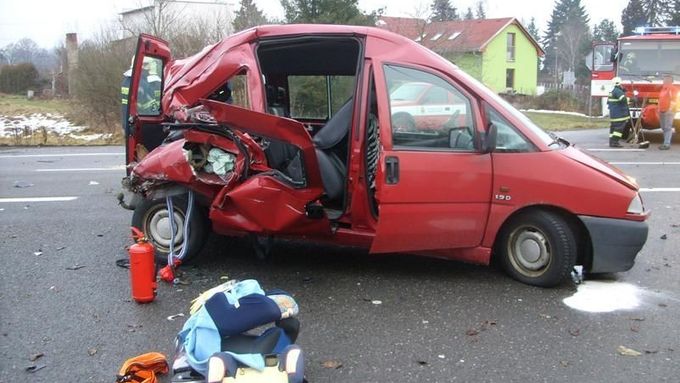 Citroën po srážce s Chryslerem.