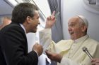 První cesta papeže Františka: V ulicích Ria to vřelo