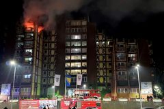 Nejméně deset mrtvých při požáru v domově seniorů v bosenské Tuzle