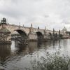 Výměna ledolamů u Karlova Mostu, Praha