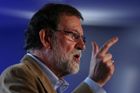 Premiér Rajoy přijel do Barcelony. Slíbil obnovení demokracie a vyzval firmy, aby neodcházely