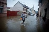 Třetí místo obsadil fotograf Milan Jaroš, který zaznamenal srpnové povodně na Liberecku.