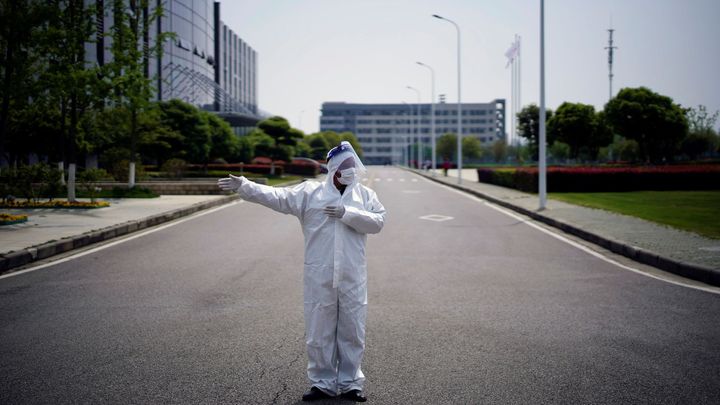 Podle tajných služeb USA koronavirus nevznikl uměle. Jeho rozšíření stále zkoumají
