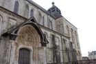 Klášter Saint-Benoît-sur-Loire, významné poutní místo, kam snad putoval i svatý Vojtěch.