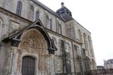 Klášter Saint-Benoît-sur-Loire, významné poutní místo, kam snad putoval i svatý Vojtěch.
